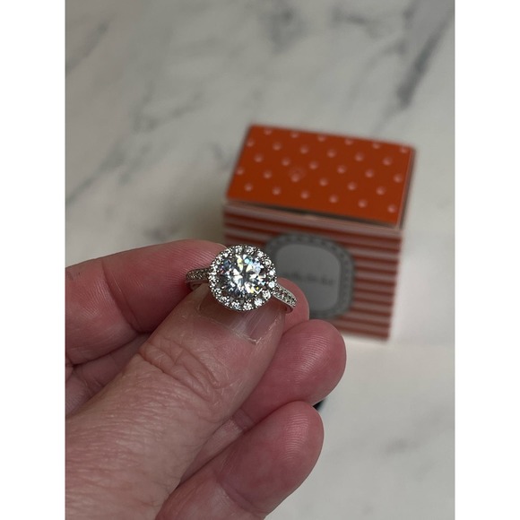 NEW Stella & Dot ELINA CZ Cubic Zirconia Halo Ring Silver Rhodium Retired Sz 8 - Picture 7 of 16
